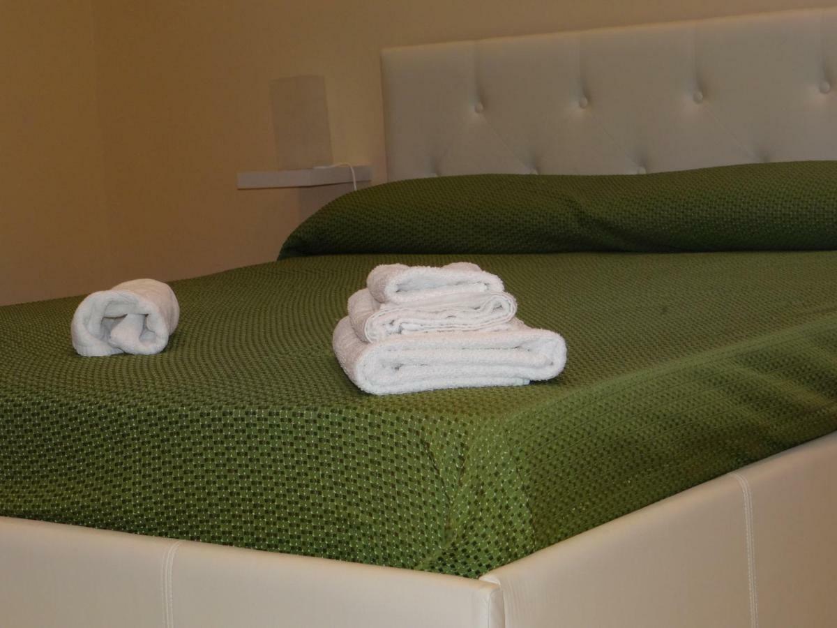 Montecarlo Palace Bed and Breakfast Palermo Eksteriør billede